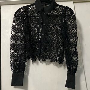 Zara Women’s extra small flower lace button up color black with collar